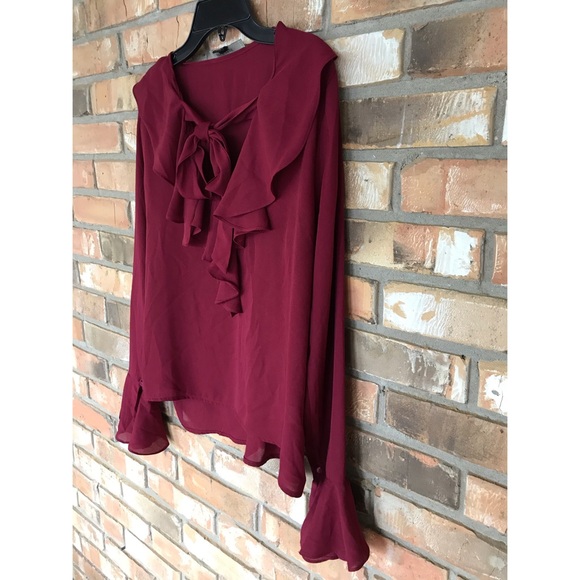 Love Tree Ruffled Front Top    Medium - Picture 3 of 7